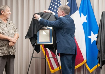Texas Hall of Honor welcomes two new inductees