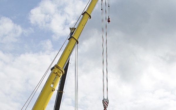 Cranes, trains, automobiles bring 2/2 CR to Latvia