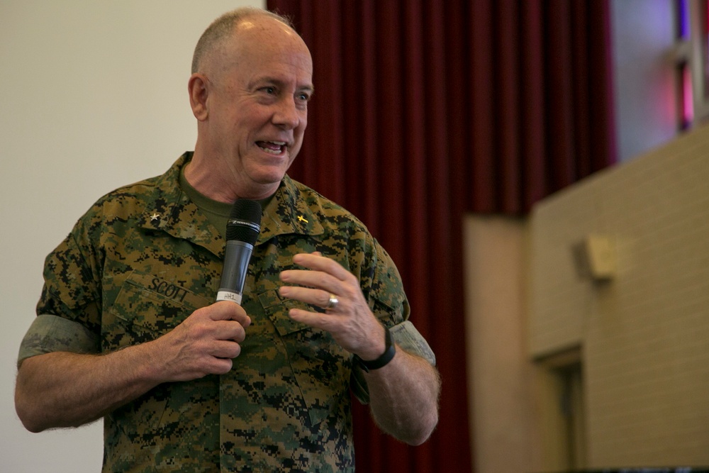 Chaplain of the Marine Corps visits Okinawa