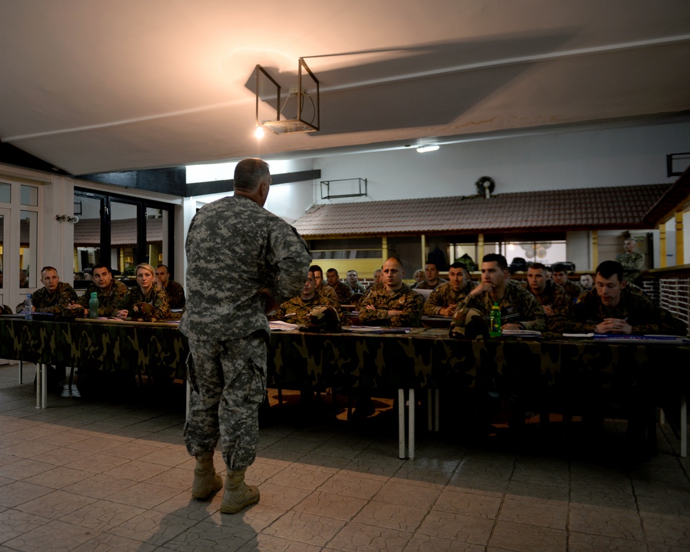 American NCOs share experience, insight with future enlisted leaders of AFBiH