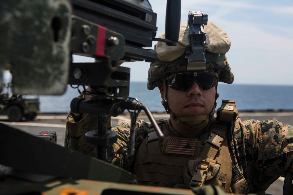 22D MEU Marines Protect the Ship during COMPTUEX