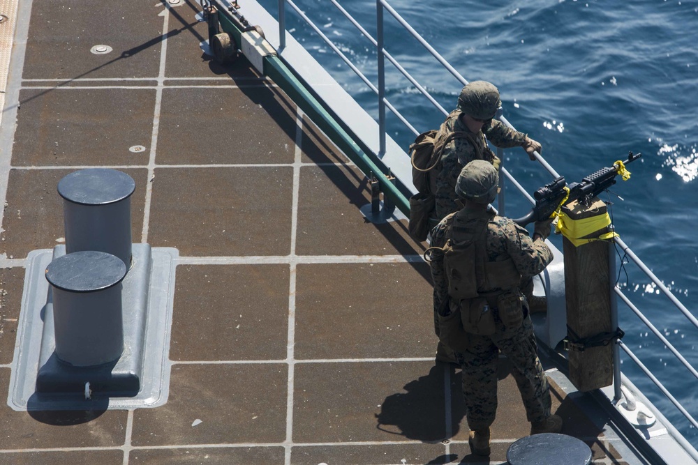 22D MEU Marines Protect the Ship during COMPTUEX