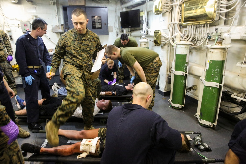 22nd MEU and Wasp Marines and Sailors conduct MASCAL exercise