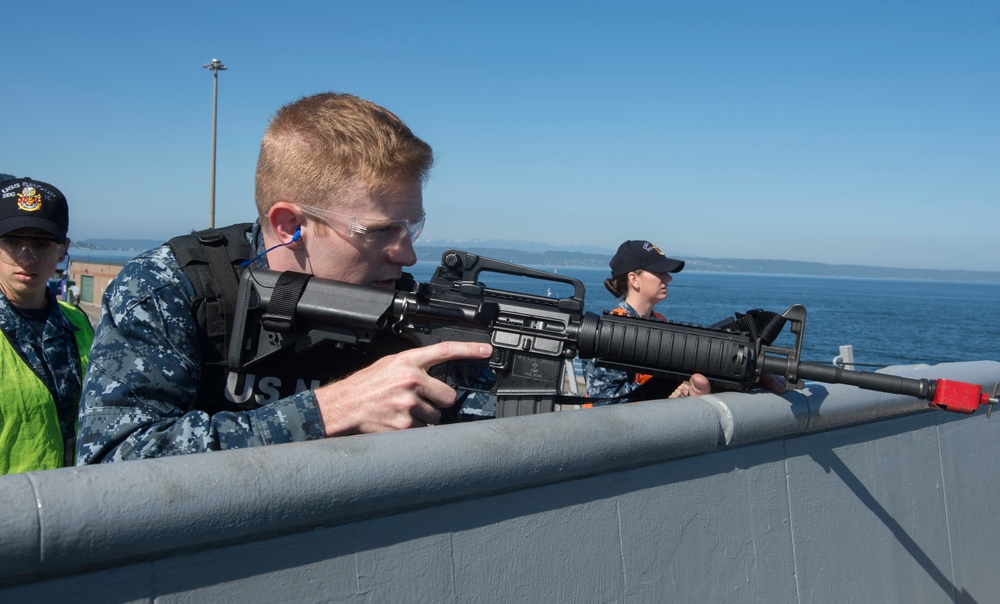 USS Shoup participates in NSE Harbor Security Exercise