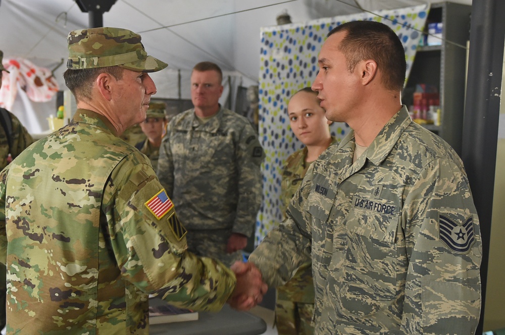 SOUTHCOM deputy commander visits BEYOND THE HORIZON 2016 GUATEMALA