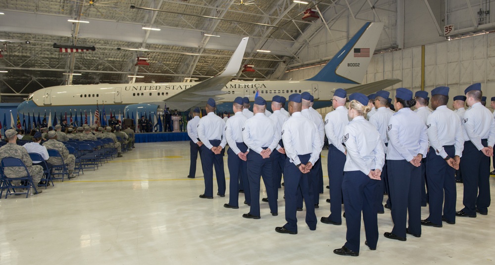 89th Airlift Support Group change of command