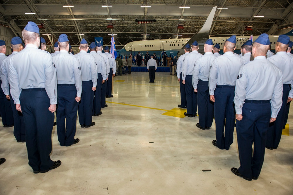 89th Airlift Support Group change of command