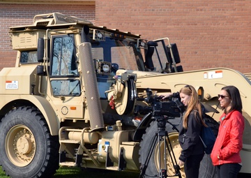HS students spend a day with the MIARNG