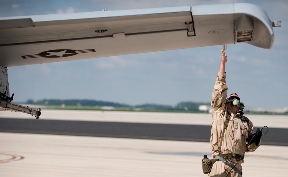 122nd Airmen train for unconventional warfare