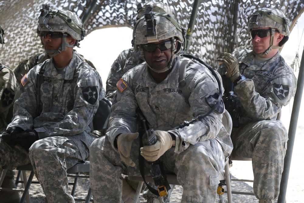 U.S. Army Soldiers from 678th Combat Sustainment Support Battalion Review Training