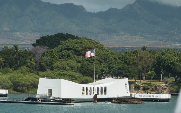 USNS Mercy (T-AH 19)