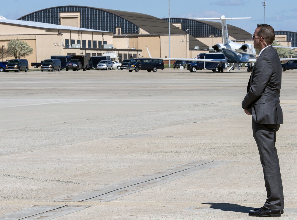 POTUS departs on Air Force One