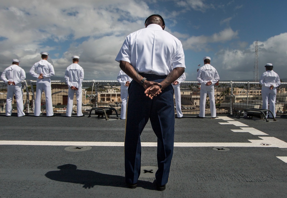 USNS Mercy (T-AH 19)