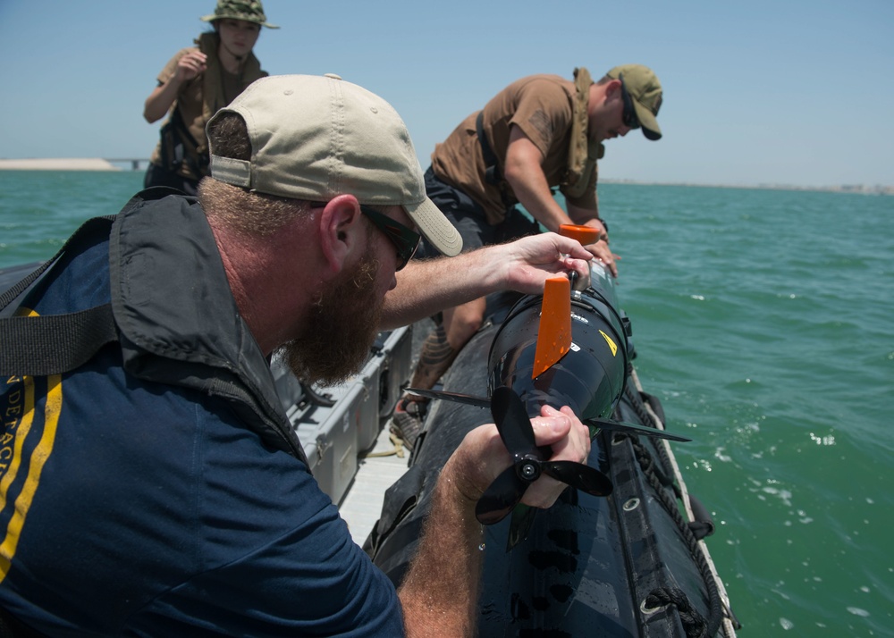 56.1 conducts UUV operations
