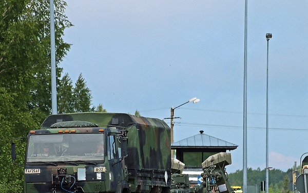 Artillery convoy cruises through Baltic countries