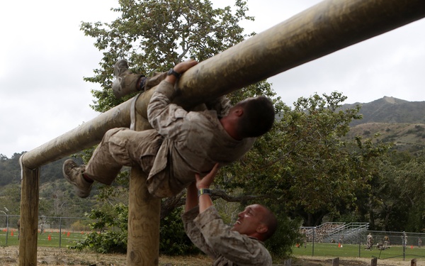 Marines, Sailors take on 8th Annual Recon Challenge