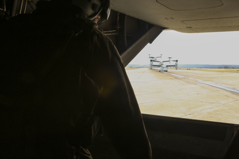 VMM-163 (Rein) prepares for deployment with 11th MEU