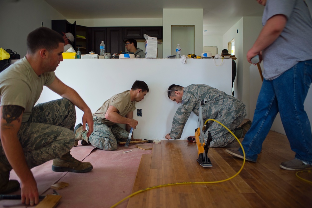 Civil Engineers assist in Habitat for Humanity build