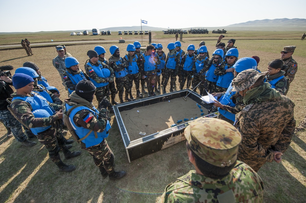 Multinational partners tested during convoy training, improve skills for peacekeeping missions at Khaan Quest 2016