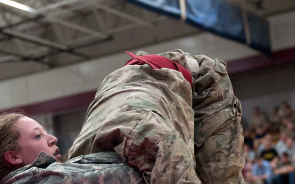Paratroopers face-off during All American Week 2016 Combatives Tournament