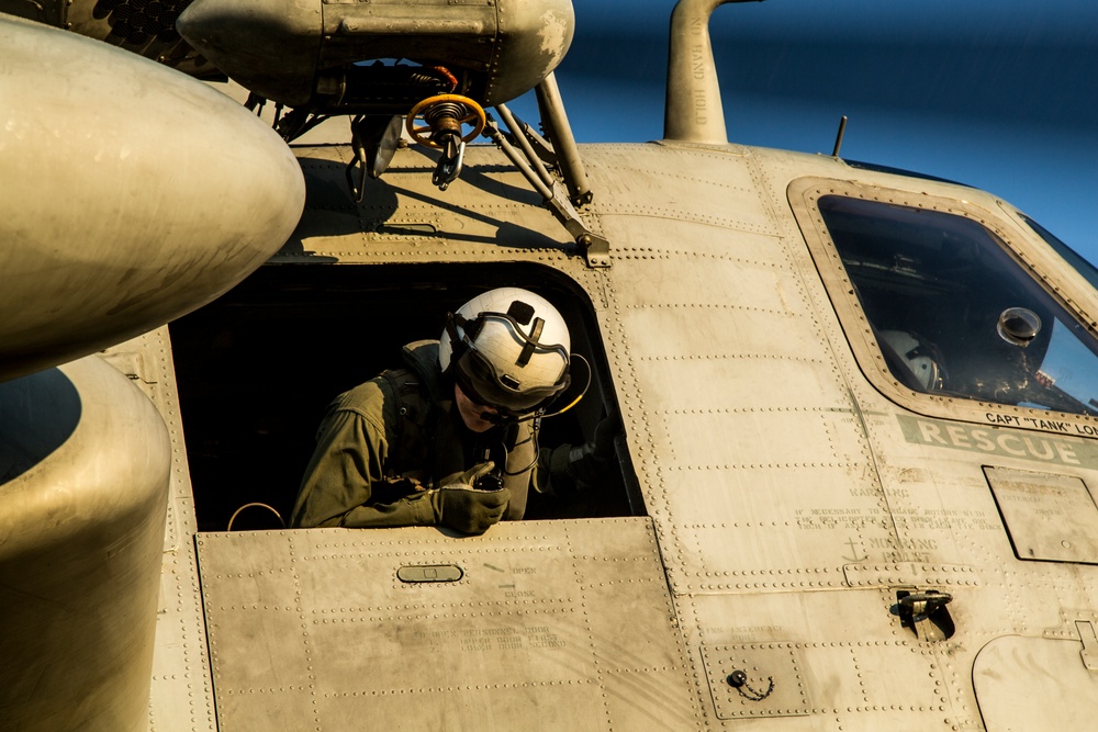 LOS Marines Conduct HST training