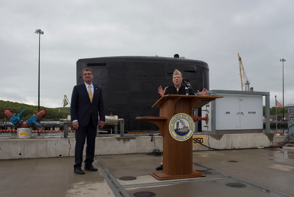 SD visits Naval Submarine Base New London