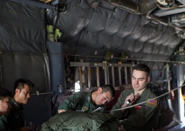 JASDF loadmasters familiarize JAI