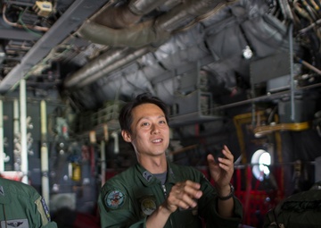 JASDF loadmasters familiarize JAI
