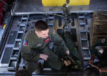 JASDF loadmasters familiarize JAI