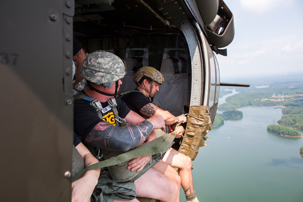 U.S. Army Rangers parachute Into Lake Lanier