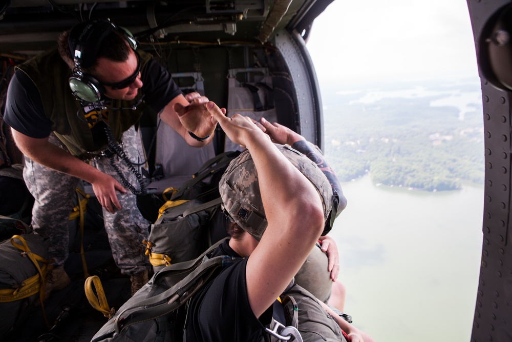 U.S. Army Rangers parachute Into Lake Lanier