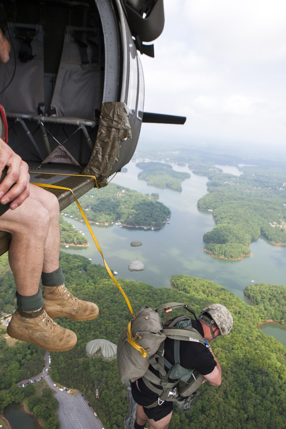 U.S. Army Rangers parachute Into Lake Lanier