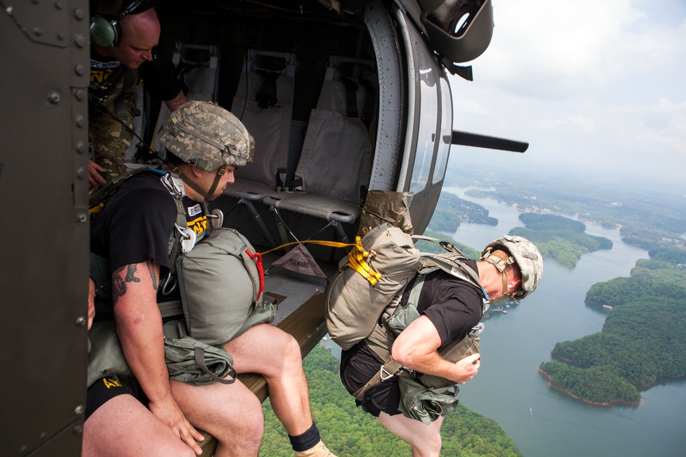 U.S. Army Rangers parachute Into Lake Lanier