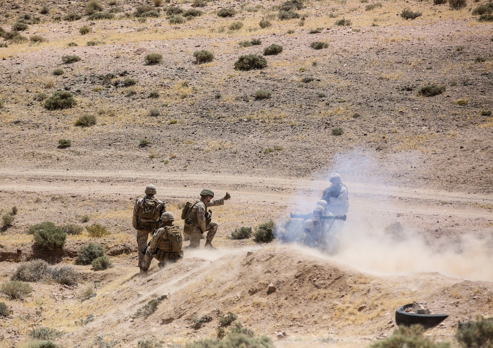 Marines, Jordanians kick off weapons range during Eager Lion 16