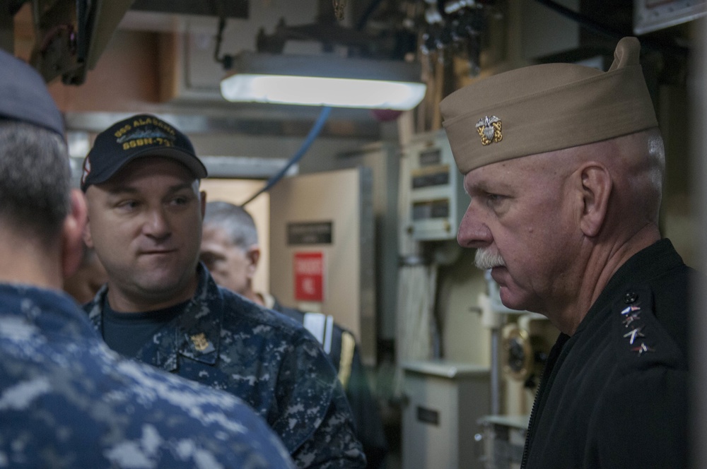 Adm. Swift, FLTCM Whitman visit USS Alabama