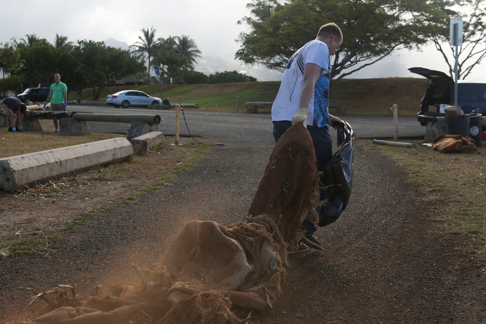 Marines conduct beach clean-up