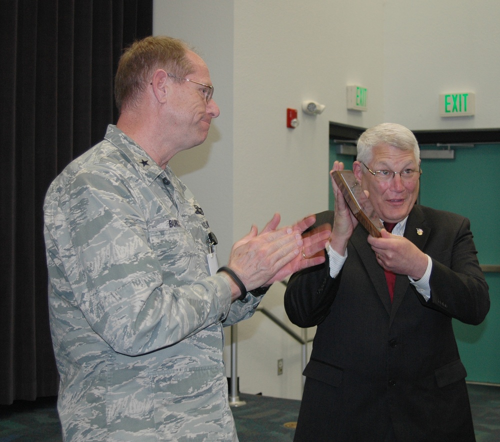 Gen. Ham discusses future of Army with Nevada Guard leadership