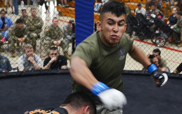 Paratroopers face-off during All American Week 2016 Combatives Tournament finals