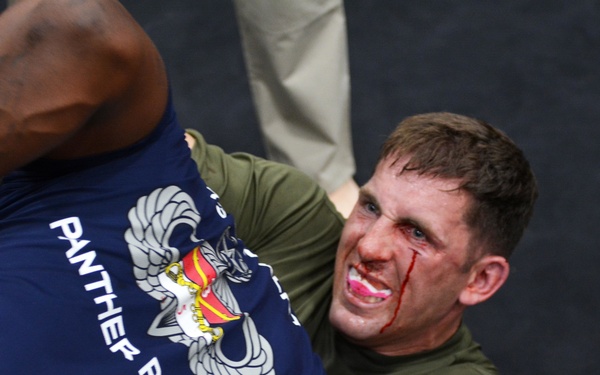 Paratroopers face-off during All American Week 2016 Combatives Tournament finals