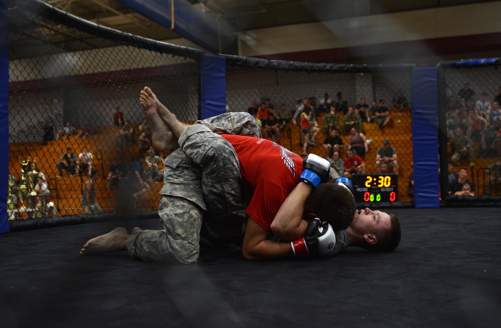 Paratroopers face-off during All American Week 2016 Combatives Tournament finals