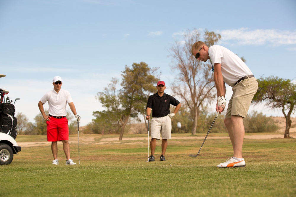 Commanding General hosts golf tournament