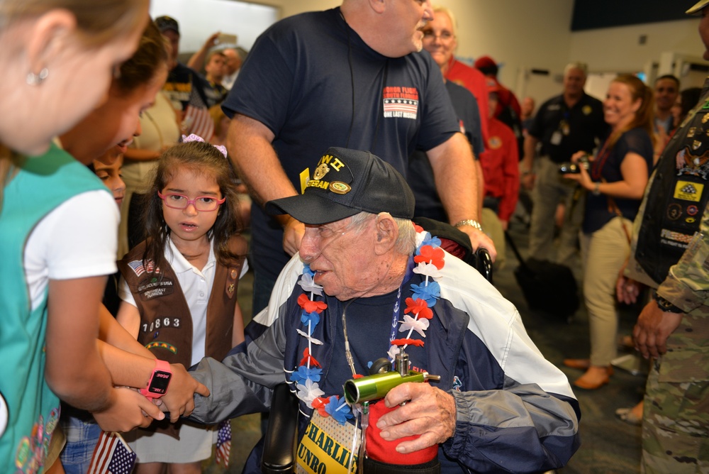 Supporters Honor Veterans in South Florida