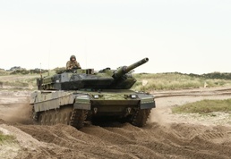 Tank crews battle for top honors in Denmark