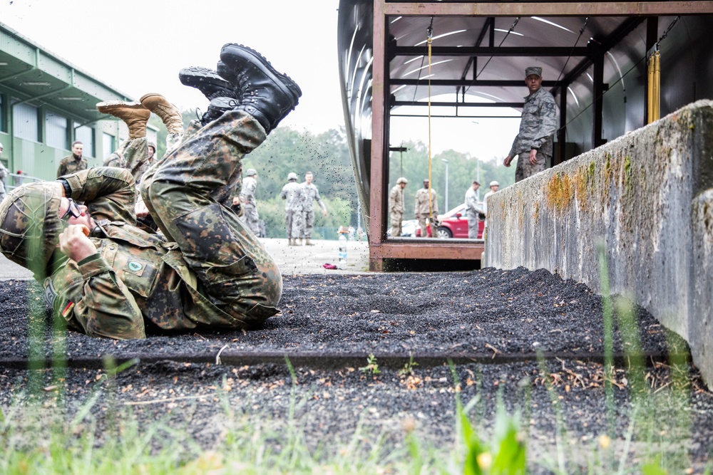 US/Deutschland Friendship Jump