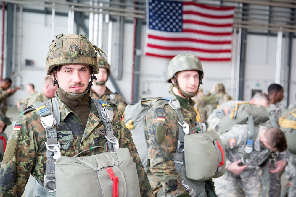 US/Deutschland Friendship Jump