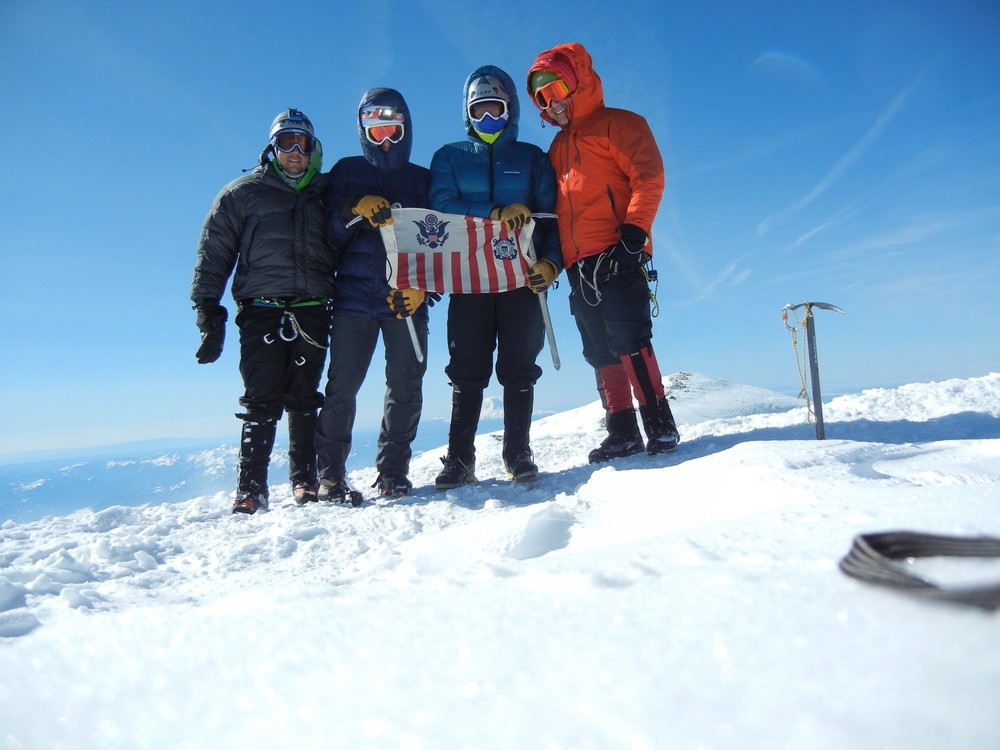 Seattle-based Coast Guardsmen summit Mount Rainier