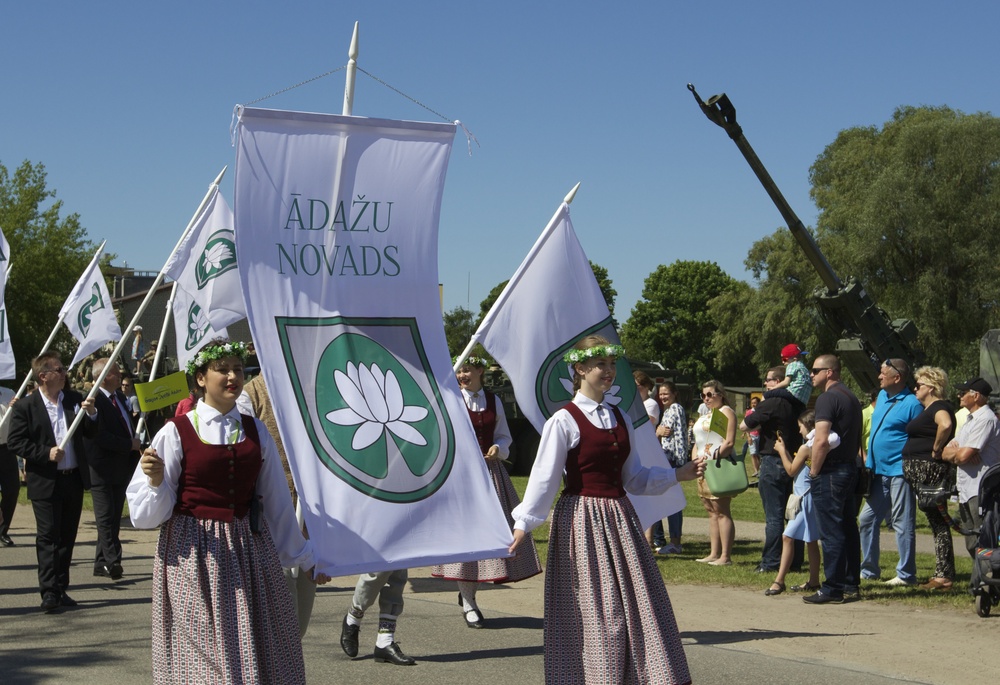 Adazi community turns out to celebrate in Latvia