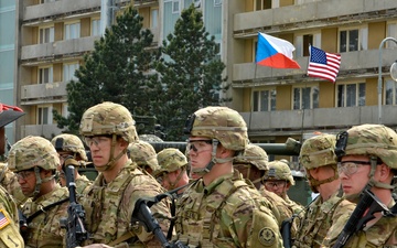 2nd Cavalry Soldiers Stand Tall for Visit from Prime Minister of Czech Republic