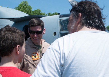 Marine, Navy helicopters churn up dust, grass and cheers in Long Island