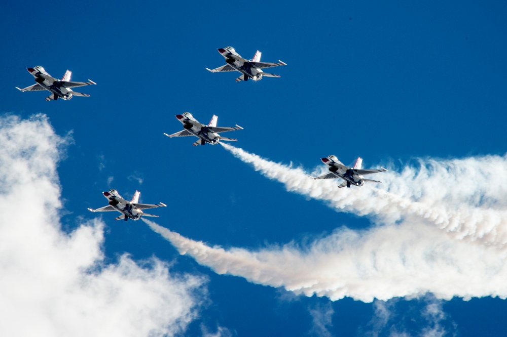 Thunderbirds perform at the Cannon Air Force Base Air Show